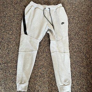 Nike Tech Fleece 'Grey' Joggers